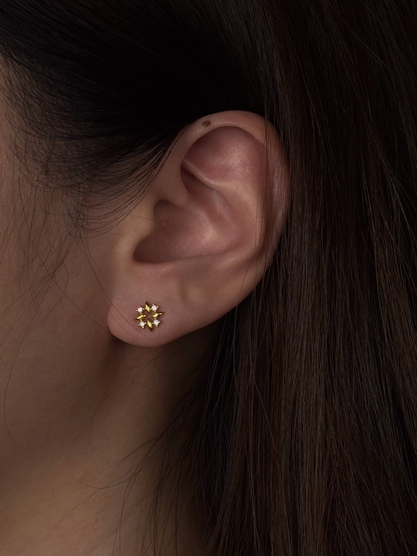 Dainty Gold Crystal Laurel Wreath Stud Earrings