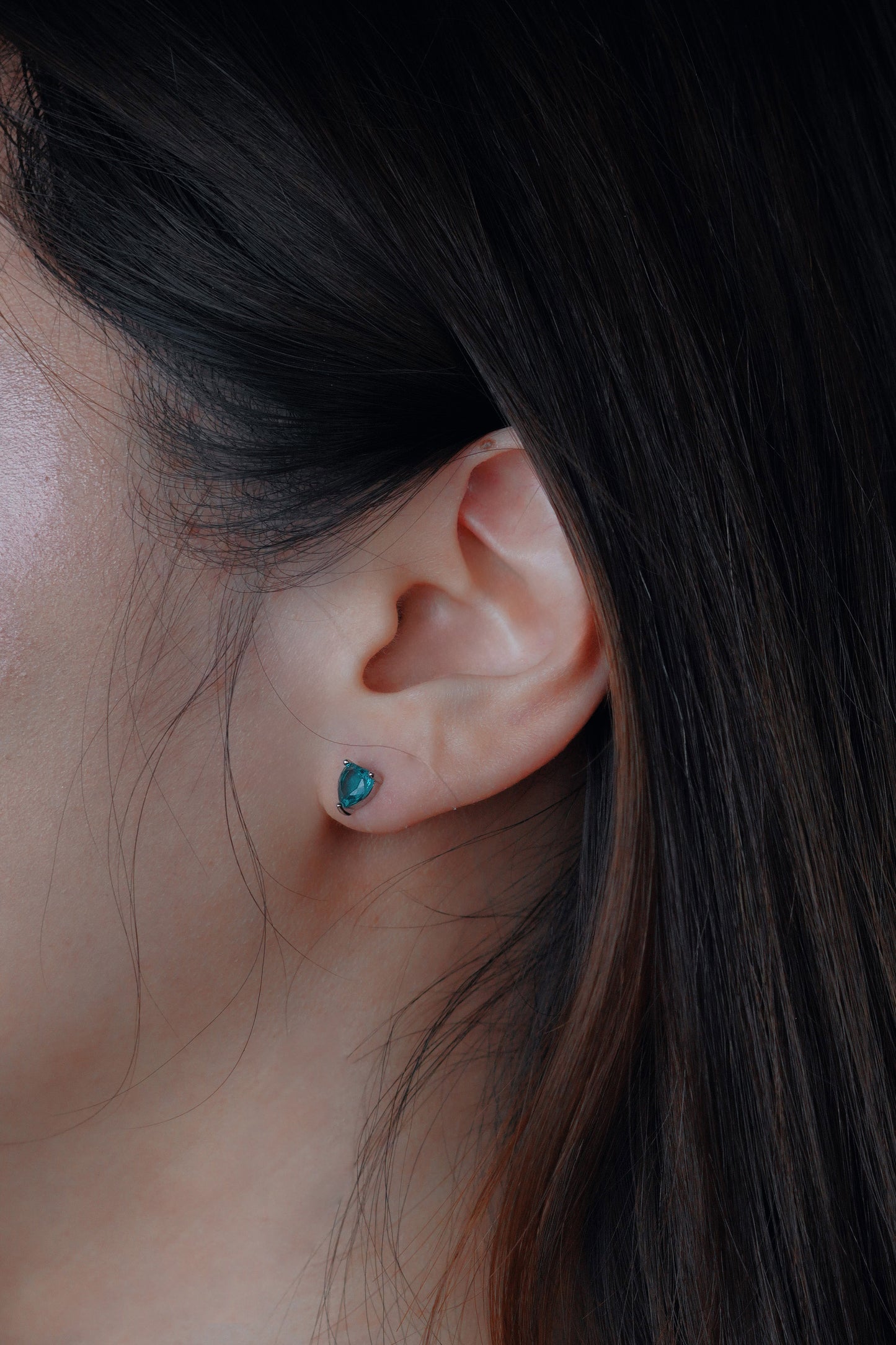 Dainty Silver Teal Heart Crystal Stud Earrings