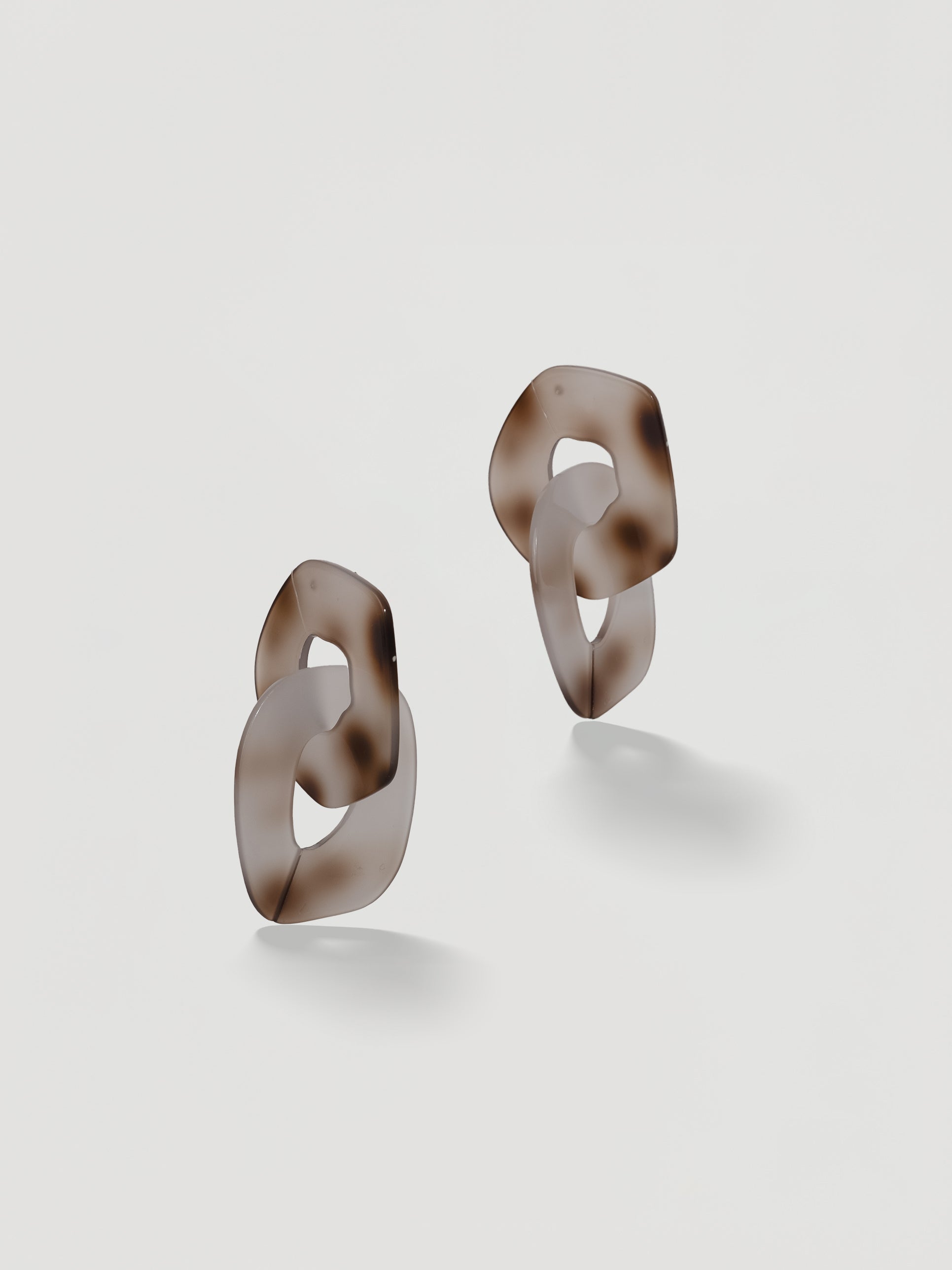 Bold Mottled Resin Chain Link Drop Earrings