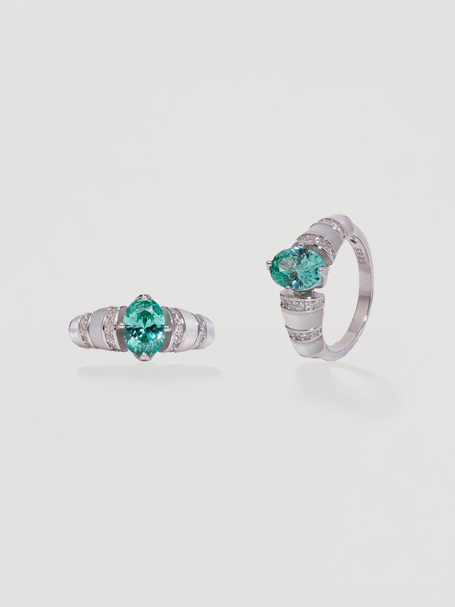 Vintage Green Oval Crystal & White Enamel Ring
